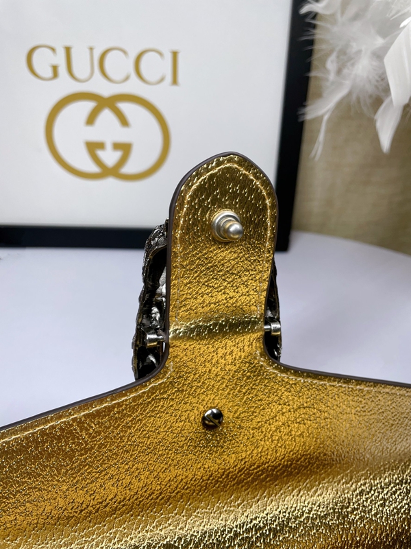 激安グッチバッグコピー着用イメージ